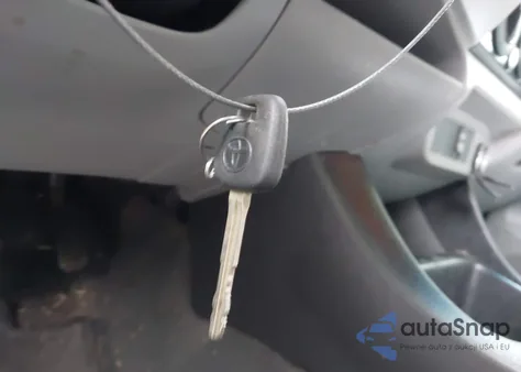 2015 Toyota Tacoma из США, поврежденный, VIN 5TFJX4CNXFX067378